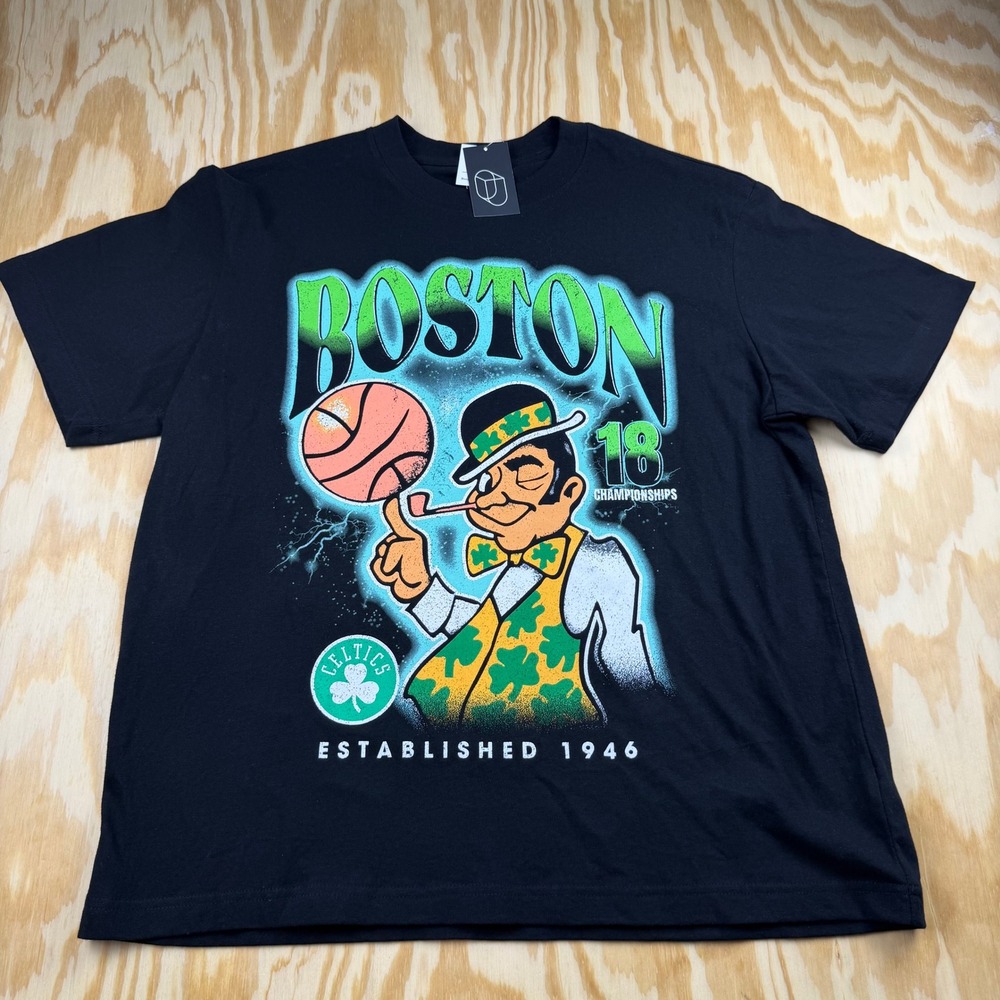 NBA Boston Celtics 18 Championships Boxy Graphic Tee Black Mens Medium NEW